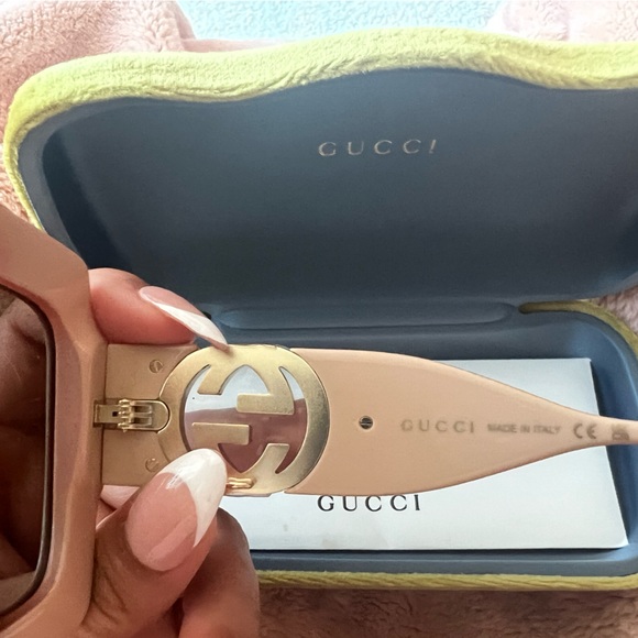 Women Gucci Glasses - Picture 4 of 8